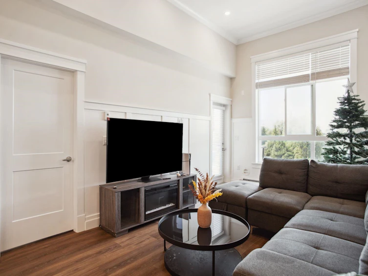 614-11077 Ravine Road, Surrey, BC, V3T 0R7 - 11