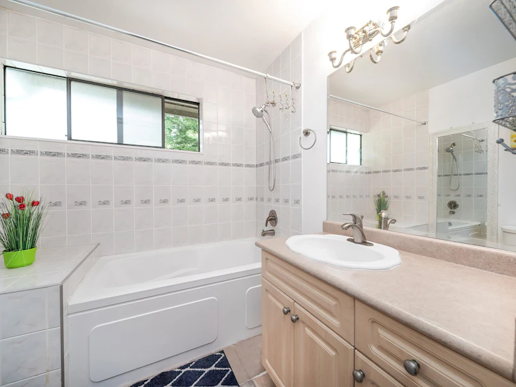 5935 Mayview Circle, Burnaby, BC, V5E 4B7 - 11
