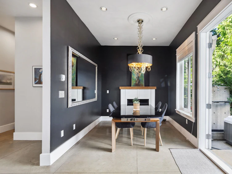 1368 Sunnyside Drive, North Vancouver, BC, V7R 1B1 - 11