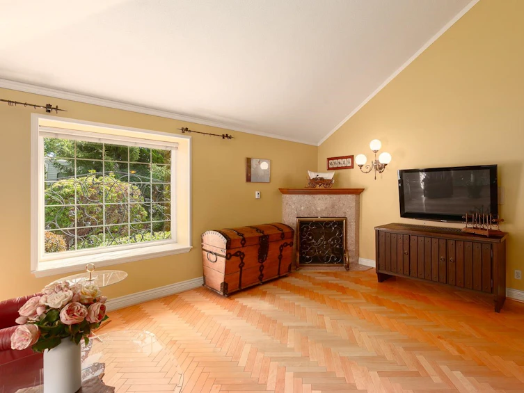 1555 Grand Boulevard, North Vancouver, BC, V7L 3X9 - 4