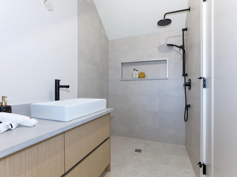 3224 E 27th Avenue, Vancouver, BC, V5R 1P6 - 13