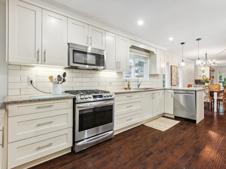 5875 179a Street, Surrey, BC, V3S 4K4 - 2