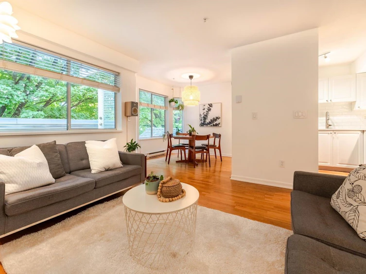 305-1723 Frances Street, Vancouver, BC, V5L 1Z5 - 2