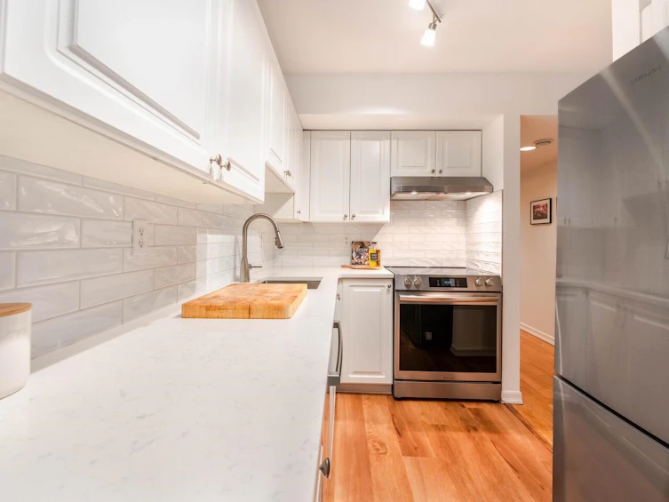 305-1723 Frances Street, Vancouver, BC, V5L 1Z5 - 11