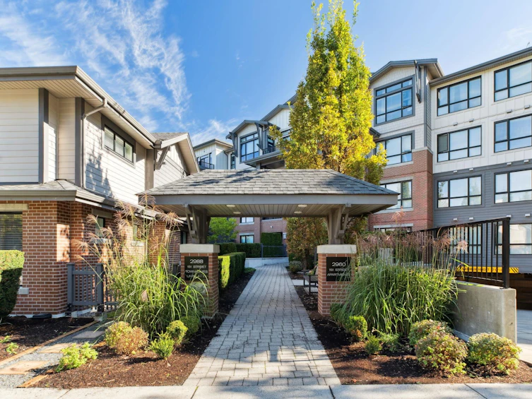 216-2960 151 Street, Surrey, BC, V4P 0G3 - 2