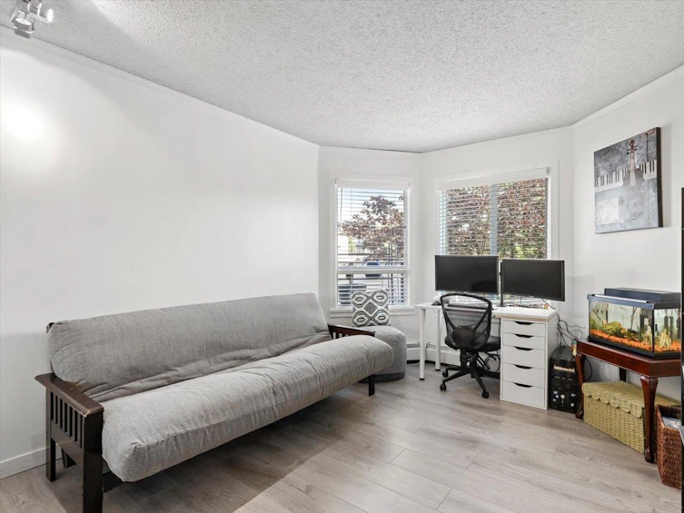 302-1830 East Southmere, Surrey, BC, V4A 9C2 - 9