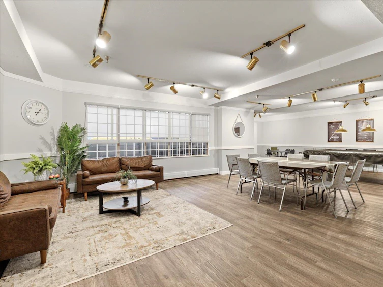 302-1830 East Southmere, Surrey, BC, V4A 9C2 - 16
