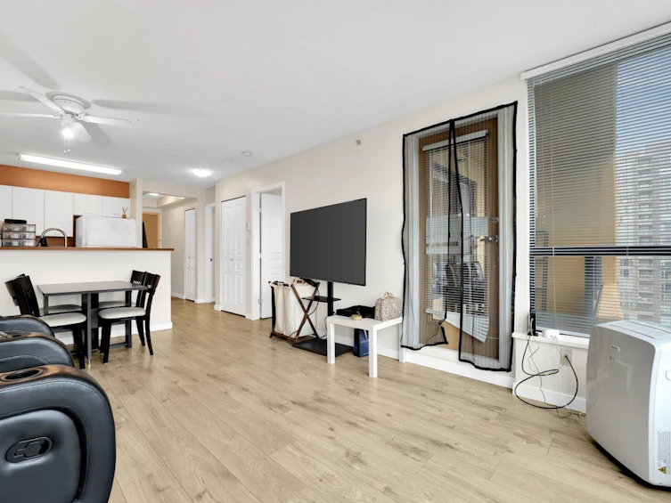 1111-3438 Vanness Avenue, Vancouver, BC, V5R 6E7 - 3