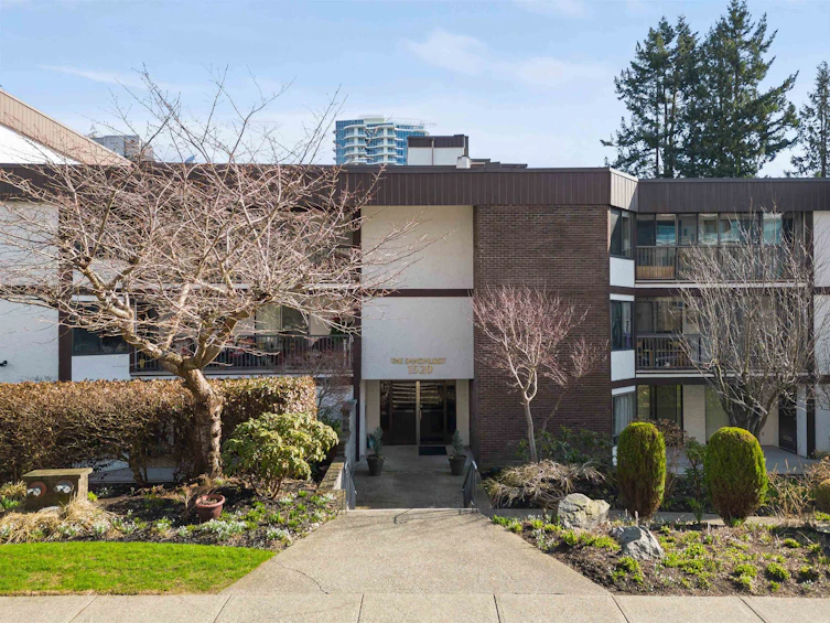 212-1520 Vidal Street, Surrey, BC, V4B 3T7