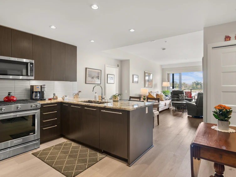 315-6168 London Road, Richmond, BC, V7E 0C1 - 8