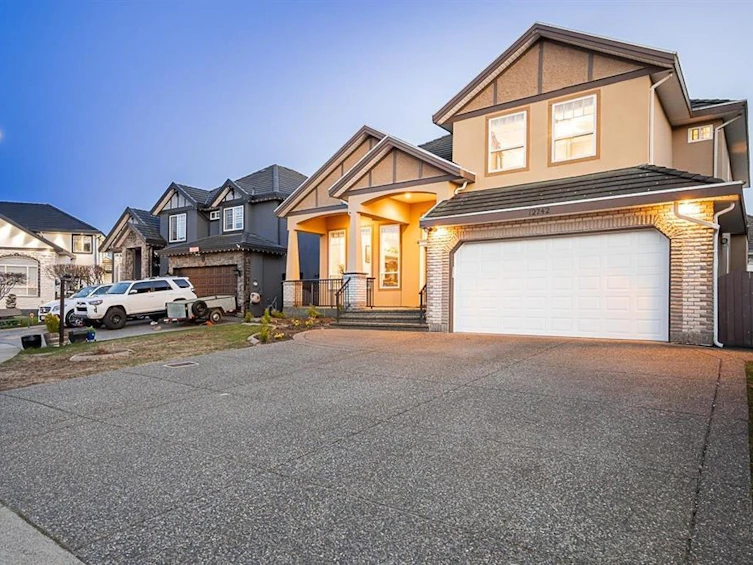 12742 61a Avenue, Surrey, BC, V3X 3P5 - 2