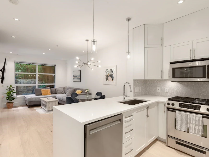 104 - 1468 St. Andrews Avenue, North Vancouver BC V7L 0A8