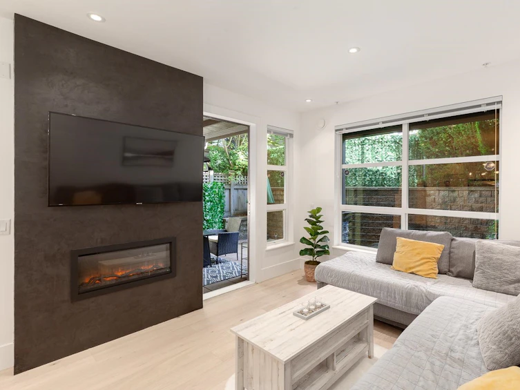 104-1468 St Andrews Street, North Vancouver, BC, V7L 0A8 - 8