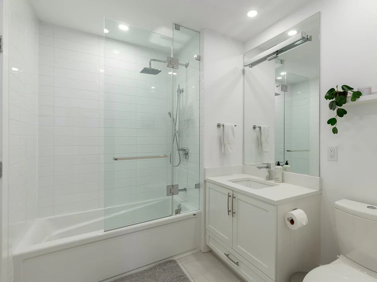 104-1468 St Andrews Street, North Vancouver, BC, V7L 0A8 - 16