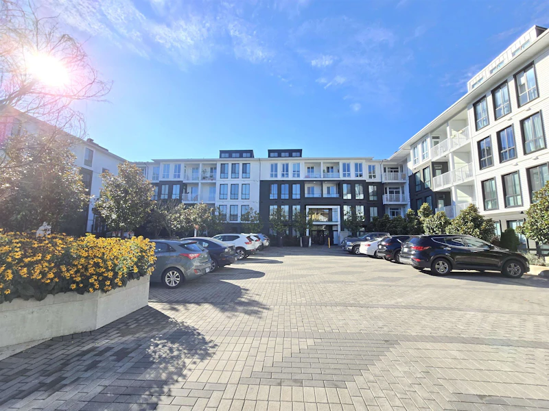 204 - 14968 101a Avenue, Surrey BC