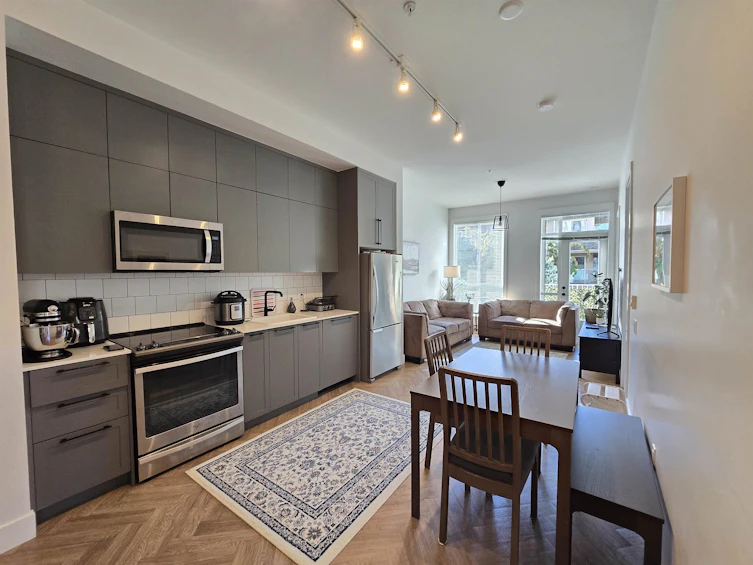 204-14968 101a Avenue, Surrey, BC, V3R 0E8 - 7