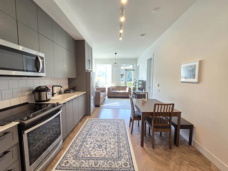 204-14968 101a Avenue, Surrey, BC, V3R 0E8 - 8