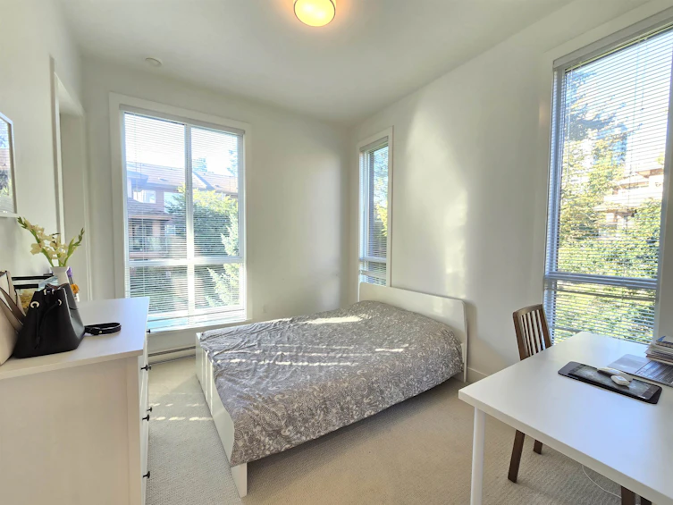 204-14968 101a Avenue, Surrey, BC, V3R 0E8 - 11