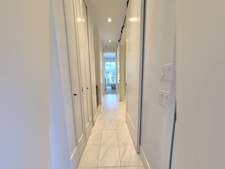 204-14968 101a Avenue, Surrey, BC, V3R 0E8 - 16
