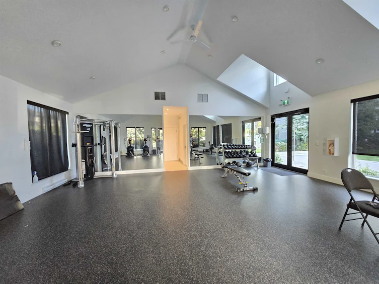 204-14968 101a Avenue, Surrey, BC, V3R 0E8 - 19