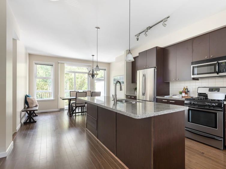 110-18777 68a, Surrey, BC, V4N 0Z7 - 5