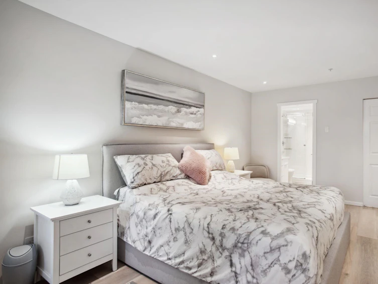 401-1050 Bowron Court, North Vancouver, BC, V7H 2X7 - 14