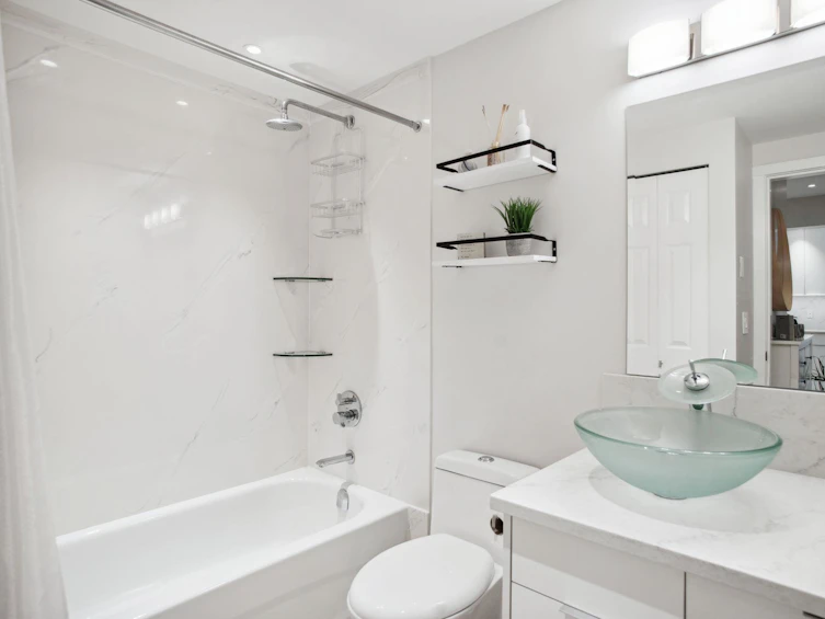 401-1050 Bowron Court, North Vancouver, BC, V7H 2X7 - 18