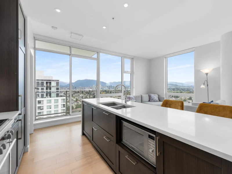 3302 - 5665 Boundary Road, Vancouver BC V5R 2P9