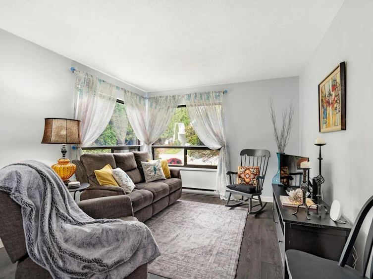 2532 Burian Drive, Coquitlam, BC, V3K 5W9 - 14