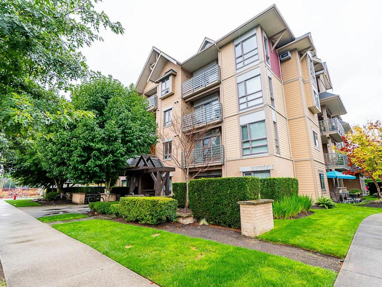 303-5811 177b Street, Surrey, BC, V3S 4J4