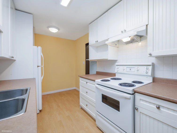 303-9202 Horne Street, Burnaby, BC, V3N 4K2 - 9
