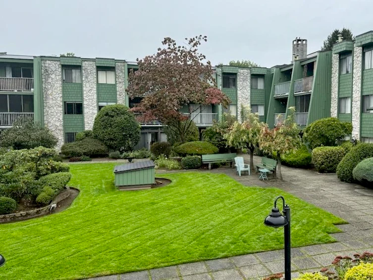 303-9202 Horne Street, Burnaby, BC, V3N 4K2 - 23