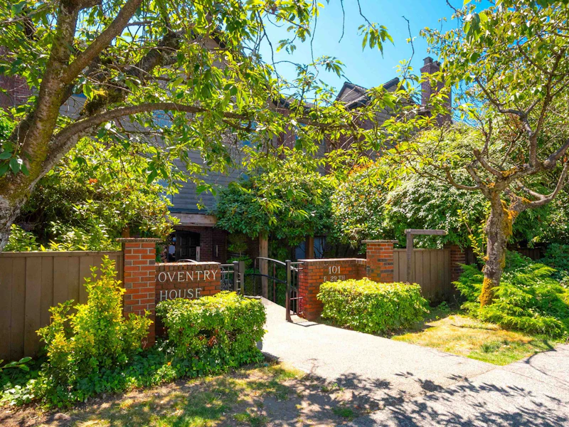 202 - 101 E 29th Street, North Vancouver BC V7N 4L6