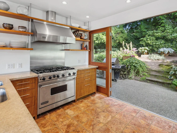 6145 Gleneagles Drive, West Vancouver, BC, V7W 1W1 - 6
