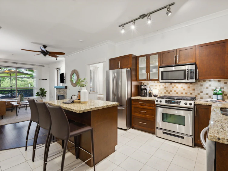 109-1468 St. Andrews Avenue, North Vancouver, BC, V7L 0A8 - 8
