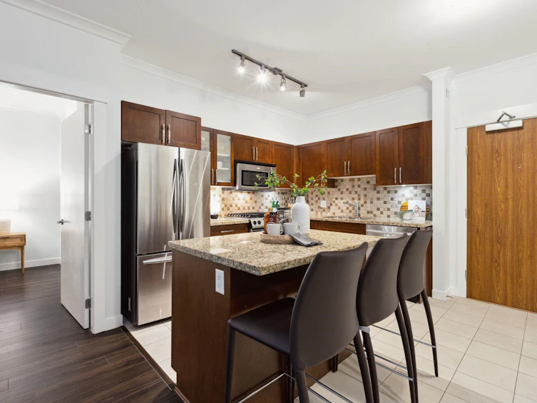 109-1468 St. Andrews Avenue, North Vancouver, BC, V7L 0A8 - 10