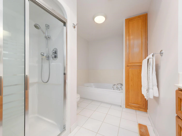 6130 Buckingham Place, Burnaby, BC, V5E 3W5 - 17