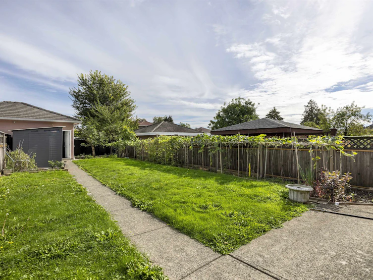 7038 Waverley Avenue, Burnaby, BC, V5J 4A5 - 5