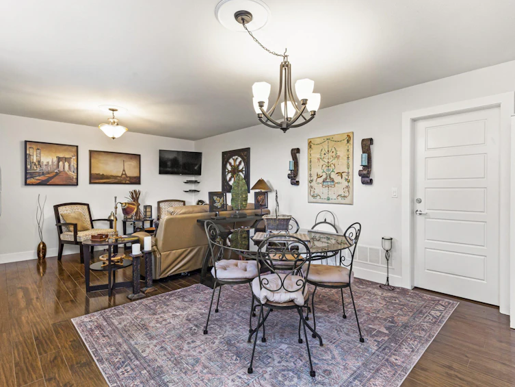 33838 Melburn Drive, Mission, BC, V2V 7S2 - 34
