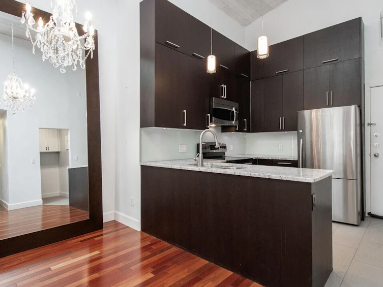 301-2365 W 3rd Avenue, Vancouver, BC, V6K 1L6 - 8
