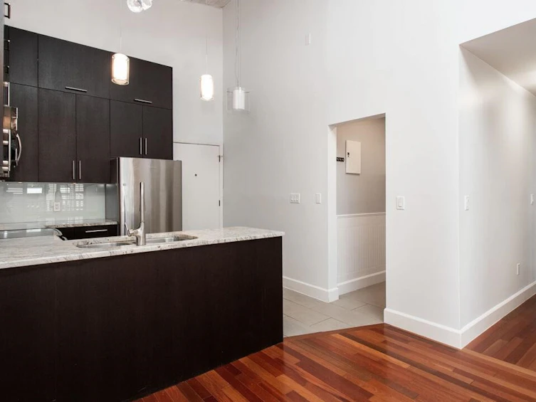 301-2365 W 3rd Avenue, Vancouver, BC, V6K 1L6 - 9