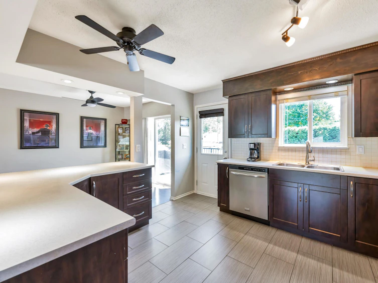 3574 St. Thomas Street, Port Coquitlam, BC, V3B 2Y7 - 7
