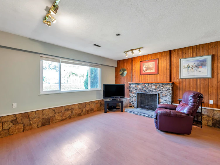 3574 St. Thomas Street, Port Coquitlam, BC, V3B 2Y7 - 24