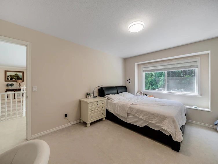 13390 22a Avenue, Surrey, BC, V4A 9T9 - 22