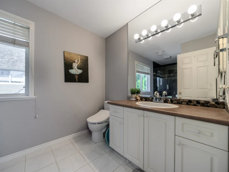 13390 22a Avenue, Surrey, BC, V4A 9T9 - 24