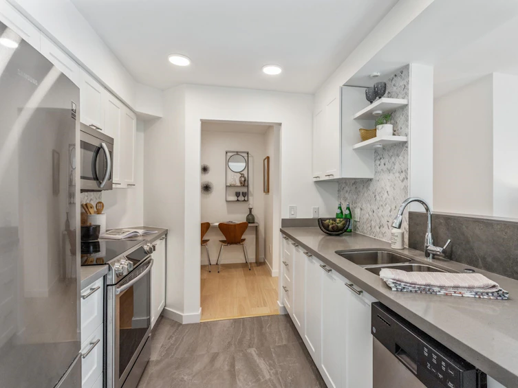 206-1315 West 7th Avenue, Vancouver, BC, V6H 1B8 - 5