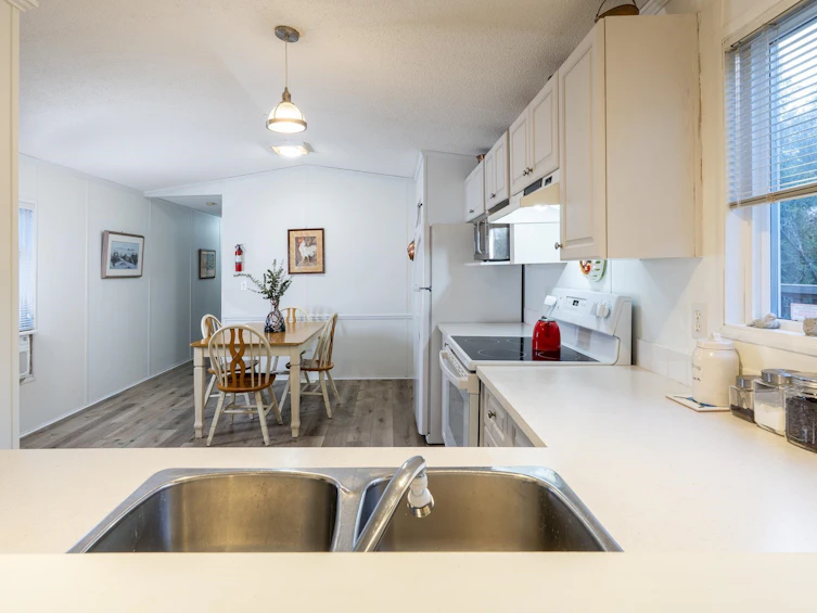 29-5575 Mason Road, Sechelt, BC, V7Z 0K9 - 5
