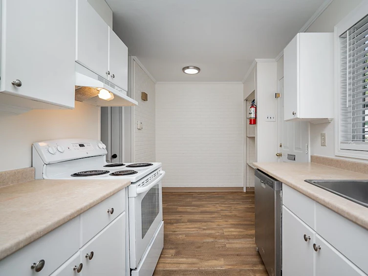 3326 Ganymede Drive, Burnaby, BC, V3J 1A4 - 6