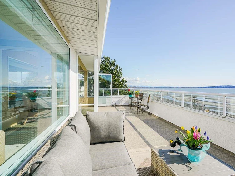 15452 Victoria Avenue, Surrey, BC, V4B 1H3 - 2