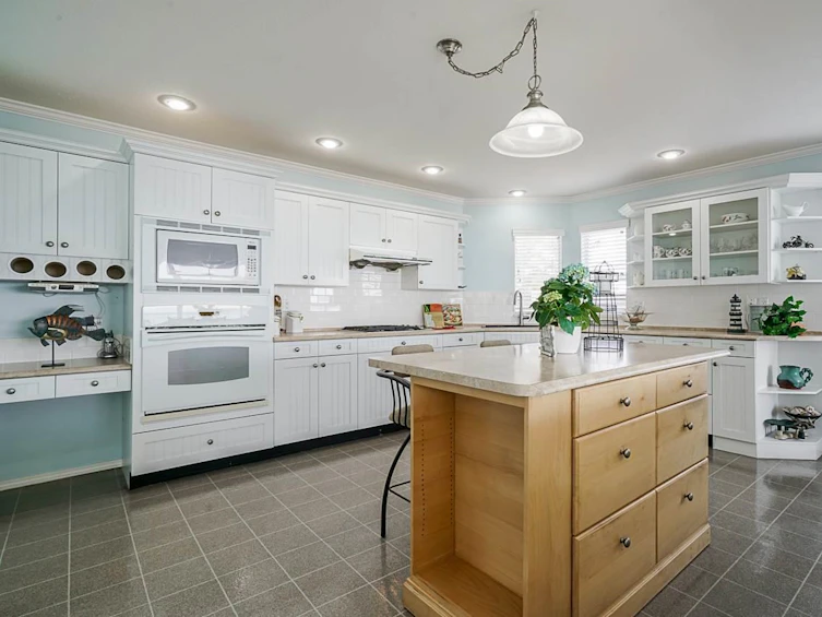 15452 Victoria Avenue, Surrey, BC, V4B 1H3 - 9